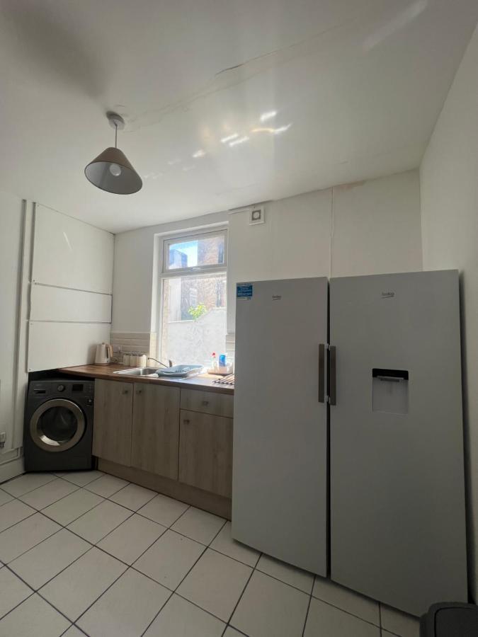 Large 3 Bed - 10 Mins To Centre Villa Liverpool Exterior foto